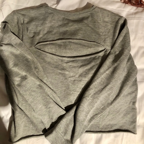 Crop top grey sweater - Picture 4 of 4